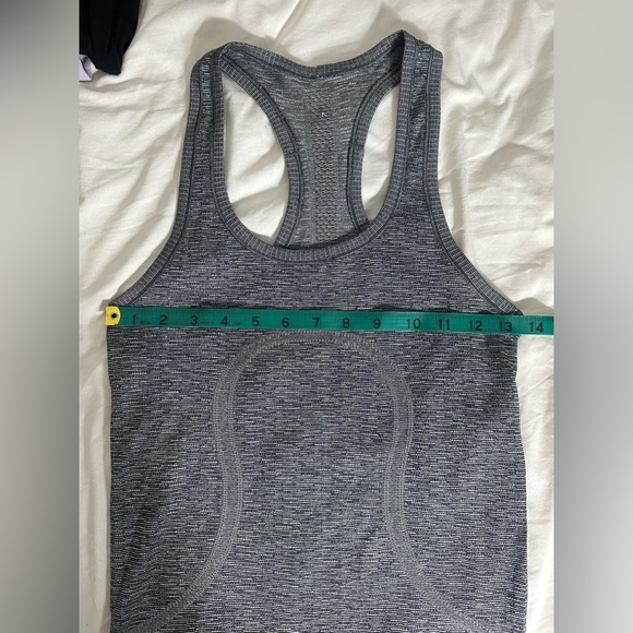 Lululemon Swiftly Tech Racerback Tank Top - Size 4 - Picture 13 of 13